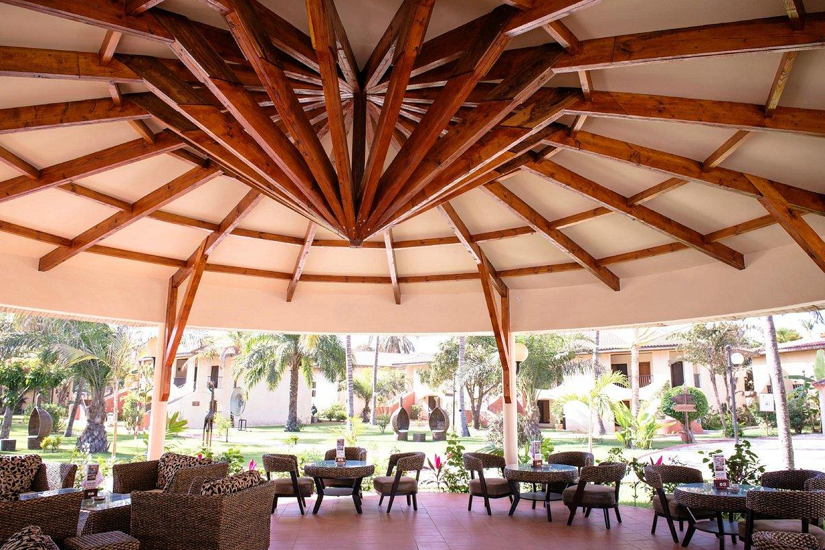 Ocean Bay Hotel & Resort Bakau 外观 照片