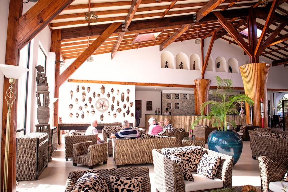Ocean Bay Hotel & Resort Bakau 外观 照片
