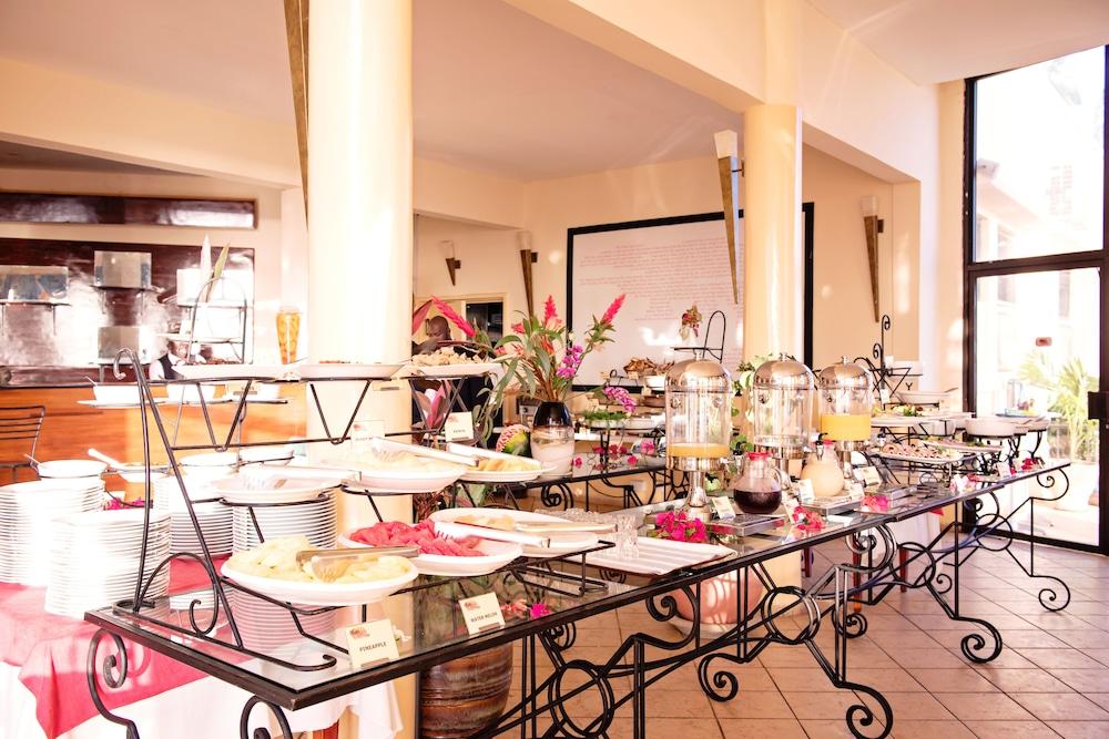Ocean Bay Hotel & Resort Bakau 外观 照片