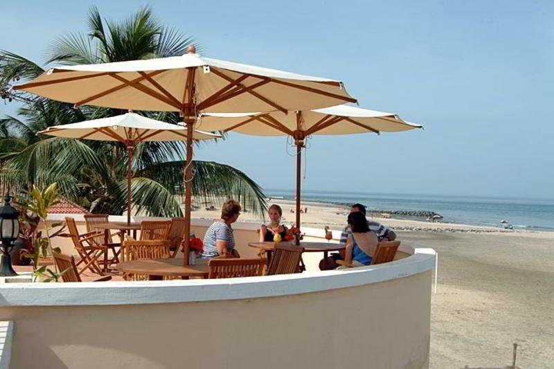 Ocean Bay Hotel & Resort Bakau 外观 照片