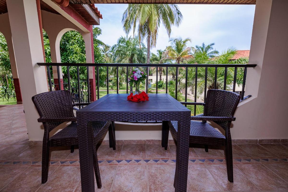 Ocean Bay Hotel & Resort Bakau 外观 照片
