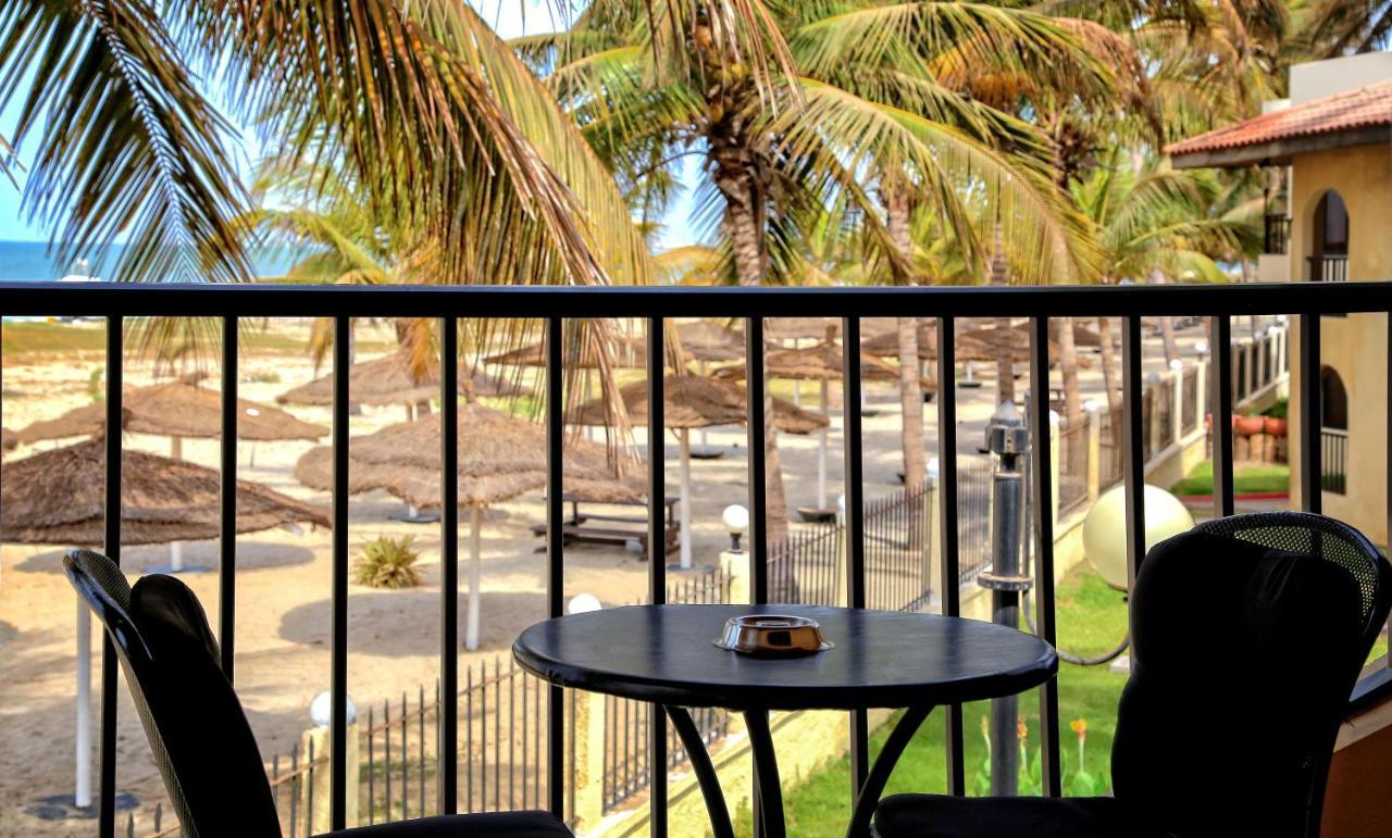 Ocean Bay Hotel & Resort Bakau 外观 照片