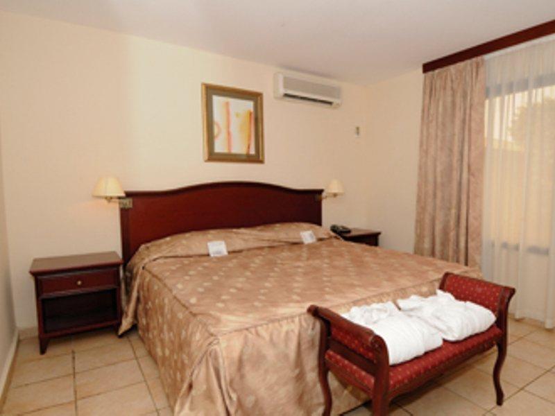 Ocean Bay Hotel & Resort Bakau 外观 照片
