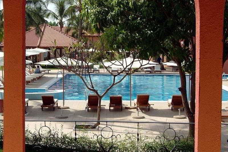 Ocean Bay Hotel & Resort Bakau 外观 照片