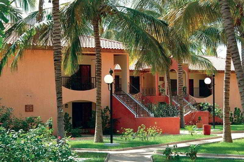 Ocean Bay Hotel & Resort Bakau 外观 照片