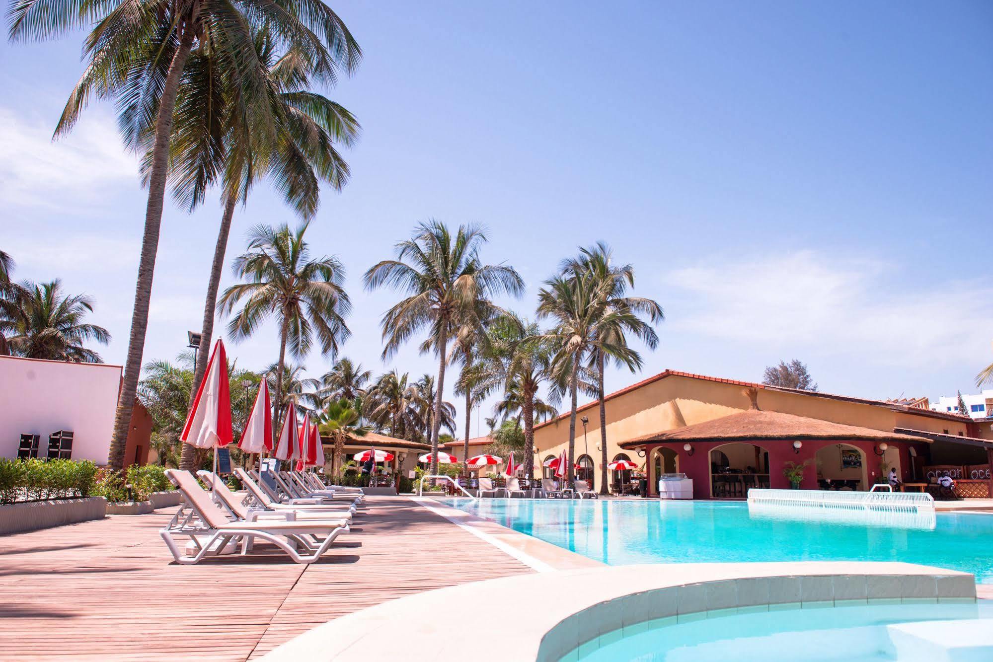 Ocean Bay Hotel & Resort Bakau 外观 照片